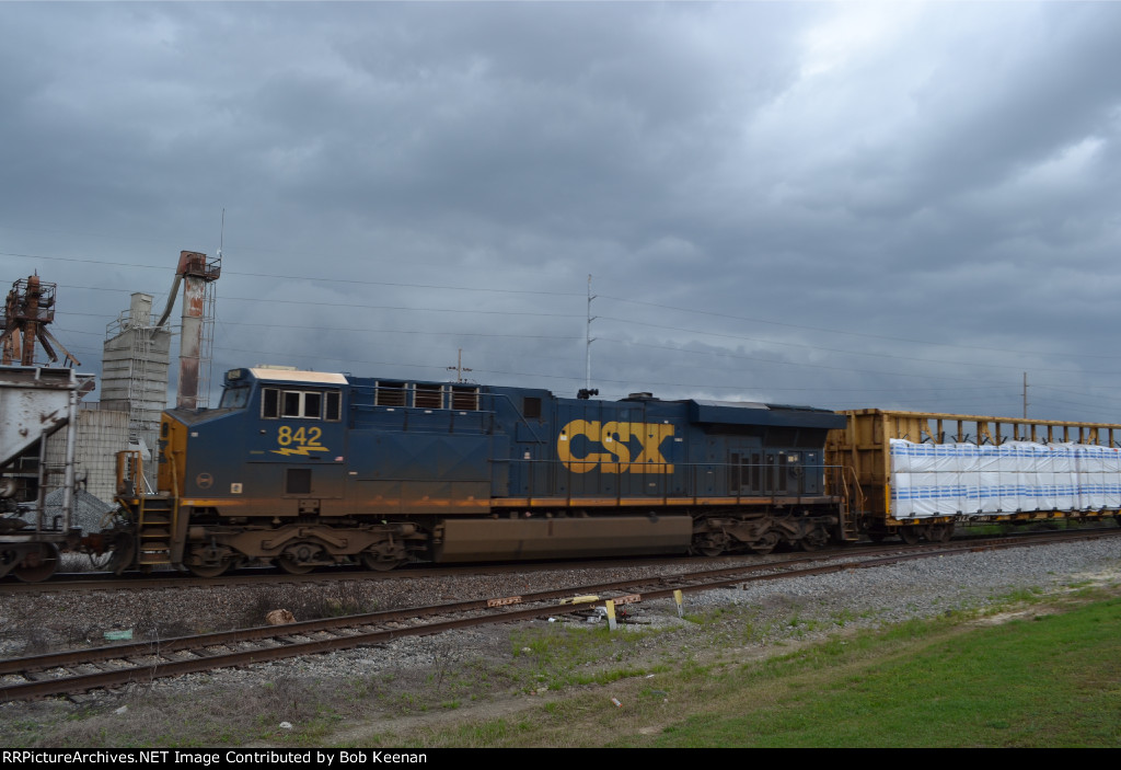 CSX 842